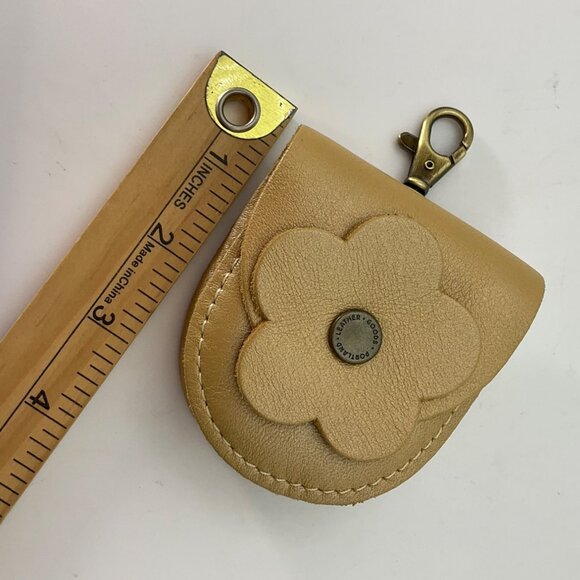 Portland Leather Goods Petunia Pouch Leather Flower Coin Purse Bag Charm - Picture 5 of 13